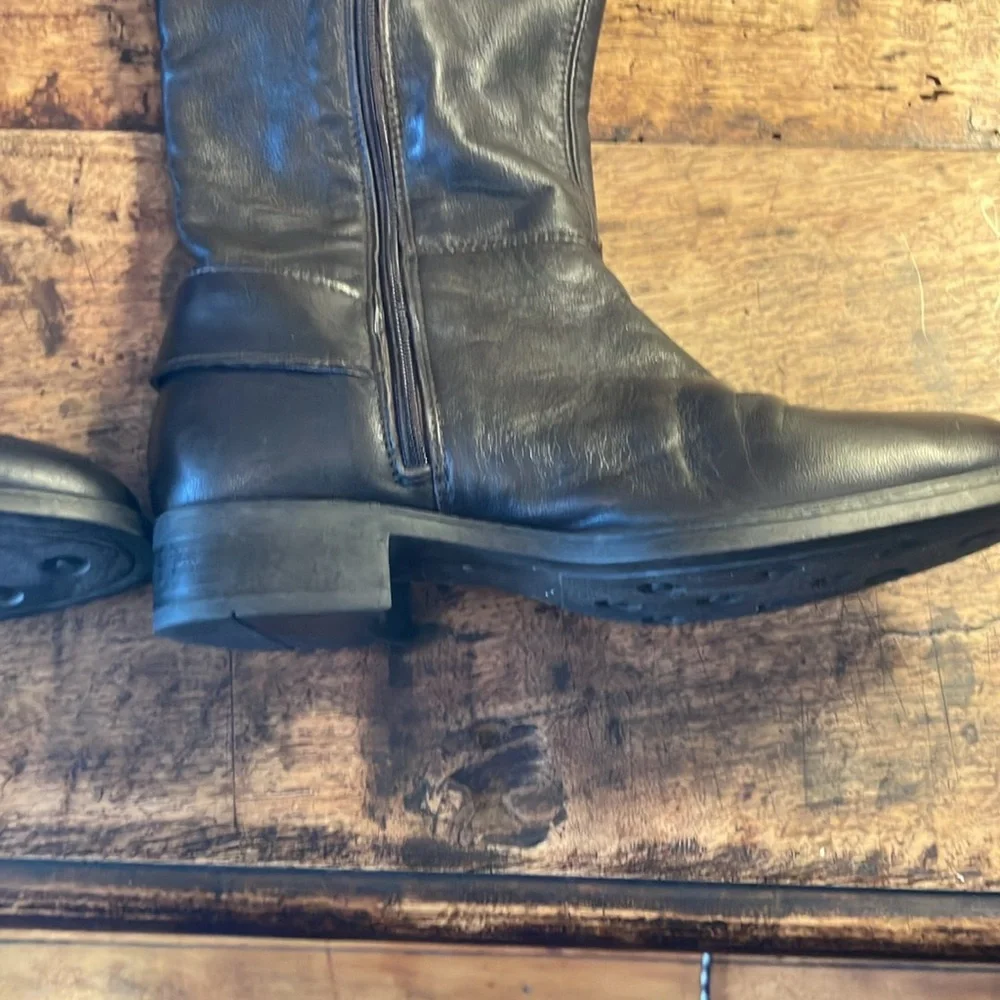 Barney’s made in Italy over the knee brown leather boots